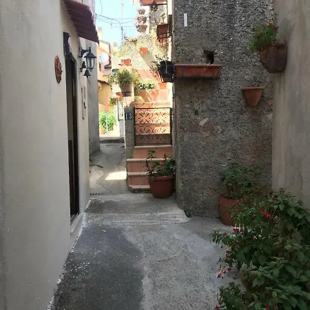 Lägenhet La Casa Di Romilda Tortora